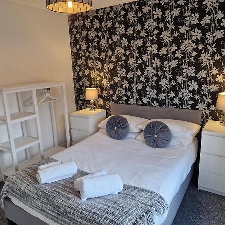 Hereford - Mayflower Coach House, Modern 2 Bedroom Property With Parking, Located South Of Hereford City, Suitable For Small Family, Couple Or Contractors - Sleeps Up To 5 Guests - Hosted By Rentmyhouse Dış mekan fotoğraf