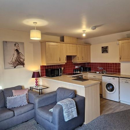 Hereford - Mayflower Coach House, Modern 2 Bedroom Property With Parking, Located South Of Hereford City, Suitable For Small Family, Couple Or Contractors - Sleeps Up To 5 Guests - Hosted By Rentmyhouse Dış mekan fotoğraf