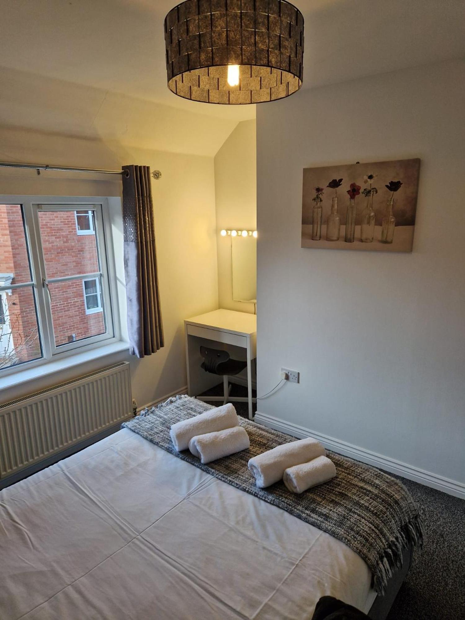 Hereford - Mayflower Coach House, Modern 2 Bedroom Property With Parking, Located South Of Hereford City, Suitable For Small Family, Couple Or Contractors - Sleeps Up To 5 Guests - Hosted By Rentmyhouse Dış mekan fotoğraf